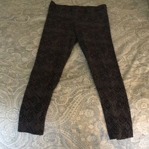 VS PINK tribal print leggings